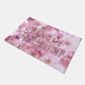 ピンクさくらんぼブロッ日本のサムフェスティバルハッピー花見 ドアマット (アングル)