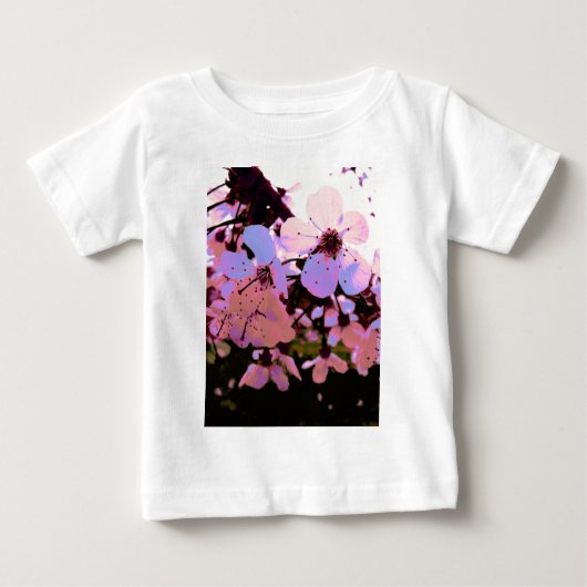 ピンクさくらんぼ花 ベビーTシャツ (正面)