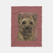 ピンクで膚触りがよい幸せなヨークシャーテリアのかわいいスケッチ フリースブランケット (正面)