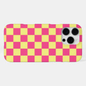 ピンクとイエローのチェック柄プリント iPhoneケース (裏面横)