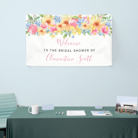 ピンクとイエローのフローラブライダルシャワーへようこそ 横断幕 (トレードショー)