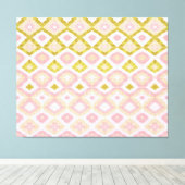 ピンクとオリーブグリーンの幾何学的なダイヤモンドパターン キャンバスプリント (インサイチュ (ウッドフロア))