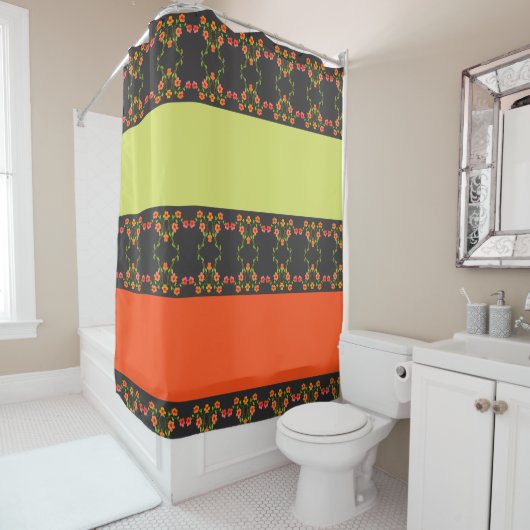 ピンクとオレンジのシャワーカーテンを持つ木炭グレー シャワーカーテン (インサイチュ)