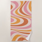 ピンクとオレンジの抽象芸術旋回デザイン ビーチタオル (正面)