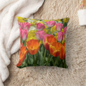 ピンクとオレンジの春チューリッププリント枕 クッション (ブランケット)