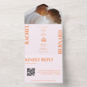 ピンクとオレンジの桃タイポグラフィQRコード結婚ズ オールインワン招待状 (内側)