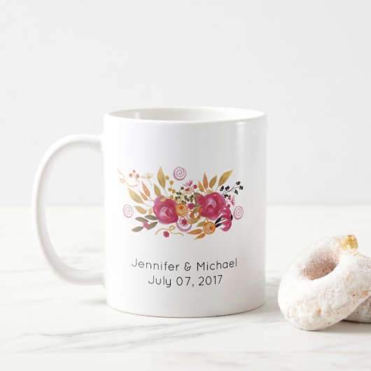 ピンクとオレンジの花の花束結婚の コーヒーマグカップ (ドーナツ)