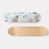 ピンクとクリームオンブルーヴィンテージフローラ スケートボード (横)