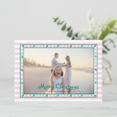 ピンクとグリーンのホリーデイリースボーダー ファミリーフォト シーズンカード (スタンド正面)