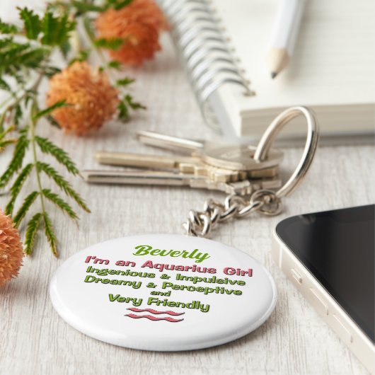ピンクとグリーンの女の子のためのアクエリアス〔占星術の〕十二宮図 キーホルダー (側面)