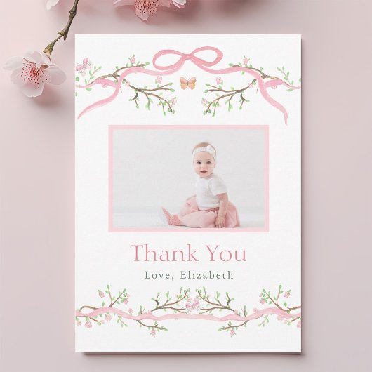 ピンクとグリーンの春の庭 1歳の誕生日写真 サンキューカード