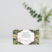 ピンクとグリーンの迷彩柄のラッフルチケットまたはカードの挿入 エンクロージャーカード (スタンド正面)