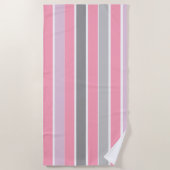 ピンクとグレーのストライプ ビーチタオル (正面)
