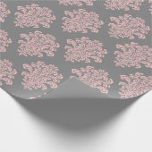 ピンクとグレーのダマスクパターン ラッピングペーパー (角)