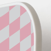 ピンクとグレーのチェック市松模様にボードパターン ピックルボールラケット (左詳細)