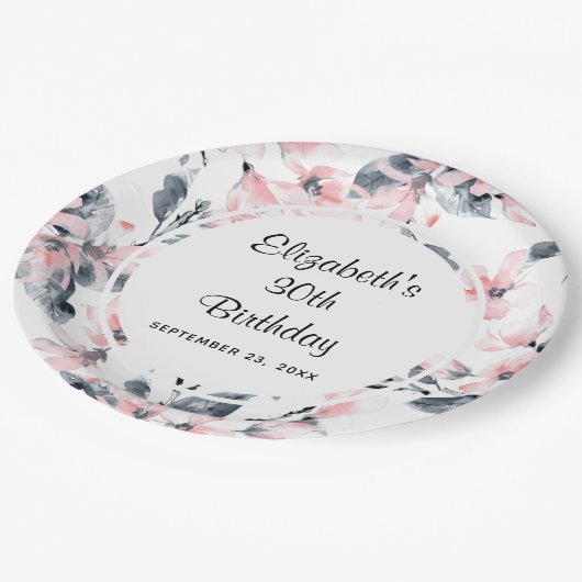 ピンクとグレーのフローラ水色パターン誕生日 ペーパープレート (アングル)