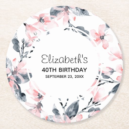 ピンクとグレーのフローラ水色パターン誕生日 ラウンドペーパーコースター (正面)