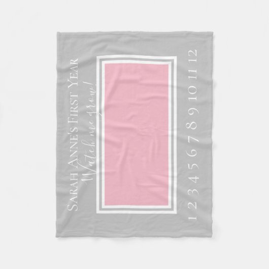 ピンクとグレーのベビーガールのマイルストーン写真 フリースブランケット (正面)