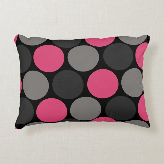 ピンクとグレーのポリカドット アクセントクッション (正面)