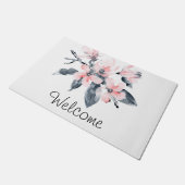 ピンクとグレーの花の上品な水の色へようこそ ドアマット (アングル)