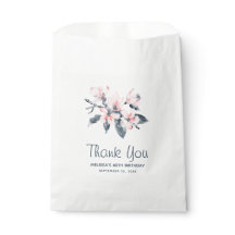 ピンクとグレーの花の上品な水彩誕生日