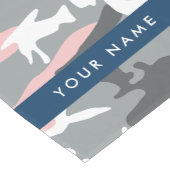 ピンクとグレーの迷彩自分の名前をパーソナライズ ショートテーブルランナー (コーナー)