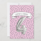 ピンクとグレーの風船ガールズ 4歳の誕生日パーティー 招待状 (正面)