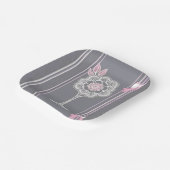 ピンクとグレーのAIアート ペーパープレート (傾斜あり)