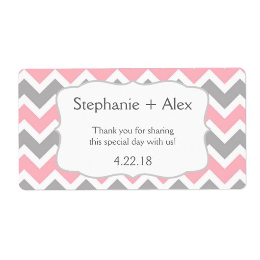 ピンクとグレーシェブロンの水ボトカスタマイズル – それ！ ラベル (正面)