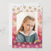 ピンクとゴールドのチーター レオパード プリント 8歳の誕生日 招待状 (裏面)