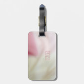 ピンクとサテンの生地の外観とイニシャル ラゲッジタグ (裏面縦)