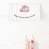 ピンクとシルバーに輝くバルーンバンチ誕生日 横断幕 (インサイチュ)