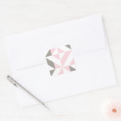 ピンクとシルバーの幾何学的ジグザグ スクエアシール (封筒)