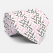 ピンクとシルバーの幾何学的ジグザグ ネクタイ (ロール)