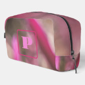 ピンクとタウペカモフラージシックモノグラムの ドップキット (右コーナー)