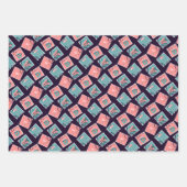 ピンクとティール(緑がかった色)の愛の切手 ラッピングペーパーシート (正面)