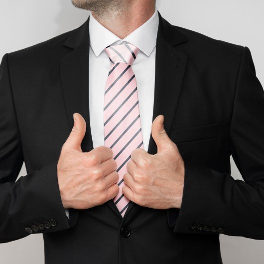 ピンクとネイビーブルーのストライプパターン ネクタイ