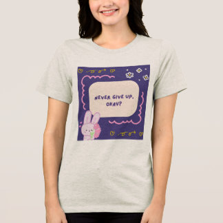 ピンクとパープルのイラストが入ったグレーTシャツ トライブレンドTシャツ