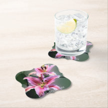 ピンクとパープルのユリの花