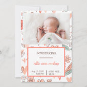 ピンクとブラウンのフローラハートベビーのお知らせ 招待状 (正面)