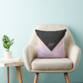 ピンクとブラックのパーソナライズ クッション (椅子)