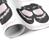 ピンクとブラックのベビーシューズ 出産祝い ラッピングペーパー (ロールコーナー)