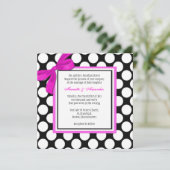 ピンクとブラックの水玉模様結婚式招待状 招待状 (スタンド正面)