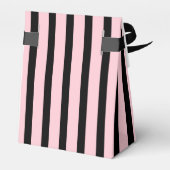 ピンクとブラックの特典ボックス フェイバーボックス (裏面サイド)