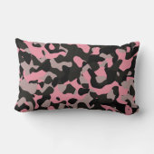 ピンクとブラックの迷彩柄 ランバークッション (裏面)