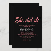 ピンクとブラック彼女はそれをやった卒業招待状 招待状 (正面/裏面)