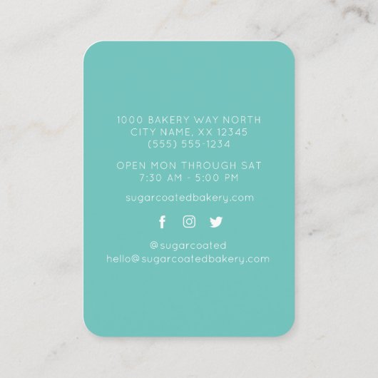 ピンクとブルーのケーキとベーカリーのアニメ 名刺 (裏面)