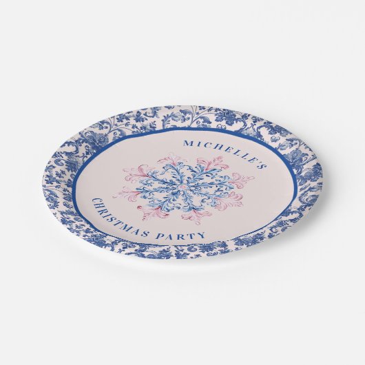 ピンクとブルーのスノーフレークとダマスク付縁どき ペーパープレート (アングル)