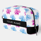 ピンクとブルーのダリア、花のパターン、あなたの名前 ドップキット (右コーナー)