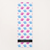 ピンクとブルーのダリア、花のパターン、あなたの名前 ヨガマット (正面)